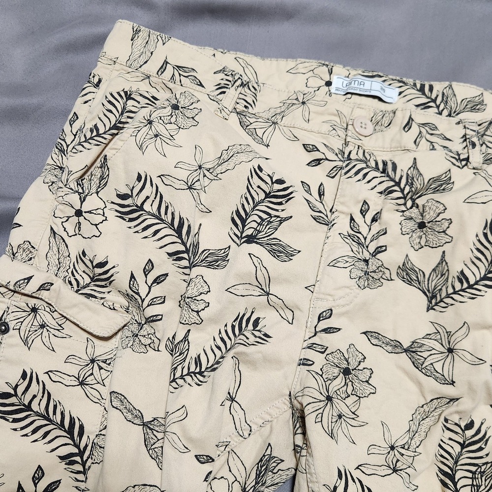 Lama Mens Floral Printed Cargo Shorts Beige Black Size 36 Tropical Utility